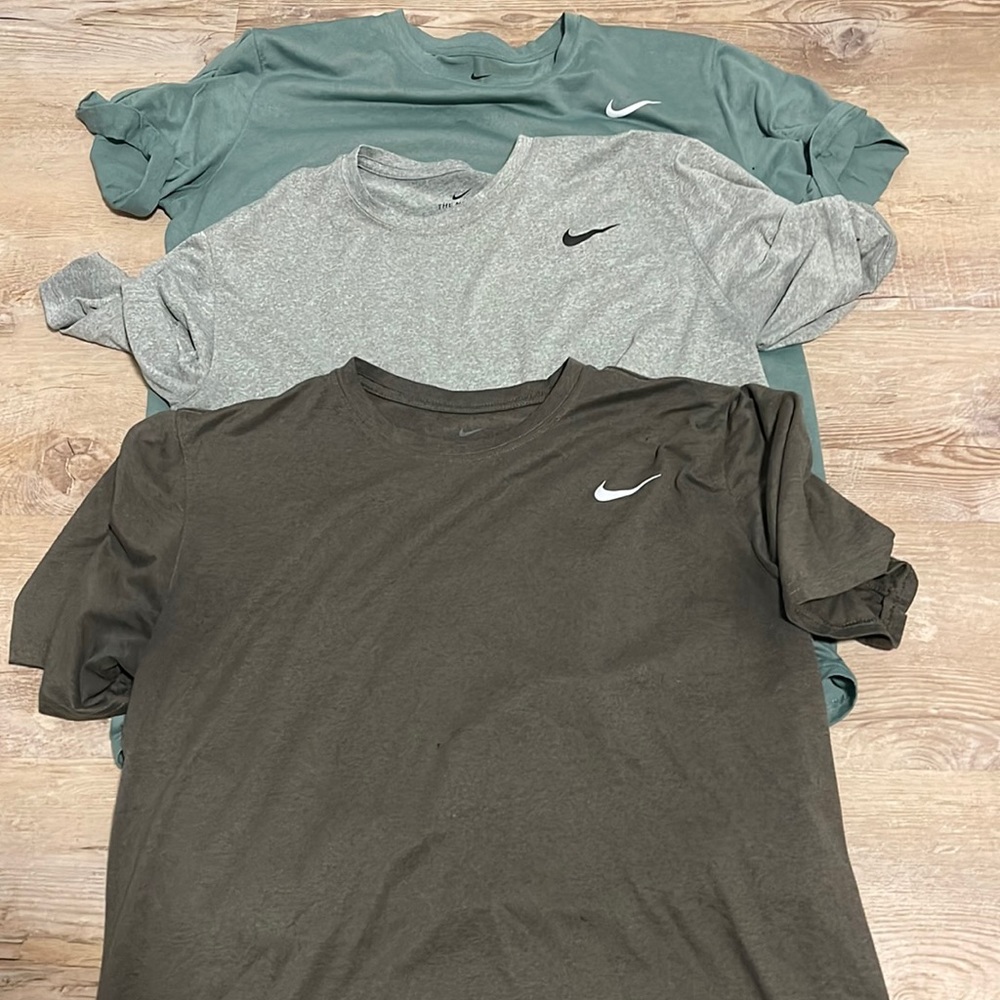 Three Men’s Nike Dri-Fit T-Shirts Large Tall